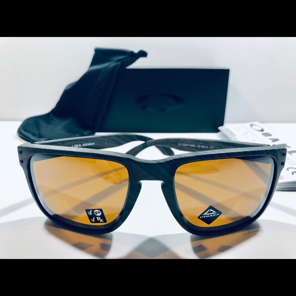 Oakley Sunglasses Holbrook XL Woodgrain Polarized